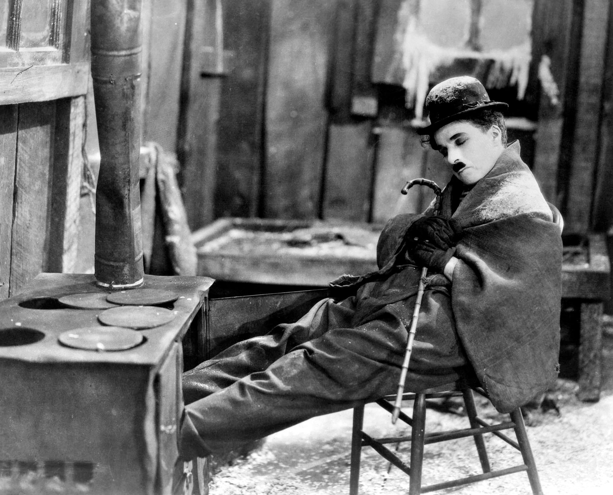 7 Art Cinema | Charlie Chaplin | Le Kid - The Kid (1921), L'Opinion publique - A Woman of Paris (1923), La Ruée vers l'or - The Gold Rush (1925), Le Cirque - The Circus (1928), Les Lumieres de la ville - City Lights (1931), Les Temps modernes - Modern Times (1936), Le Dictateur - The Great Dictator (1940), Monsieur Verdoux - Monsieur Verdoux (1947), Les Feux de la rampe - Limelight (1952), Un roi  New York - A King in New York (1957), La Comtesse de Hong-Kong - A Countess from Hong Kong (1967) | United Artists, Keystone Film Company, Essanay Film Manufacturing Compagny, Mutual | Courts Métrages, Long métrages | Réalisateur de cinéma, Producteur, Metteur en Scene, Compositeur, Scénariste, Acteur | Charlie Chaplin 1889 - 1977 | Photographie